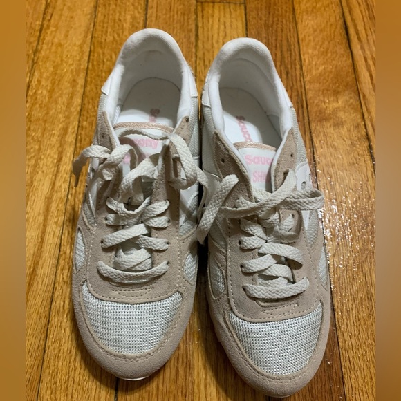 Saucony Originals Shadow Original Sage Shoes for Women Rubber Tread Pattern 7 - Picture 4 of 10